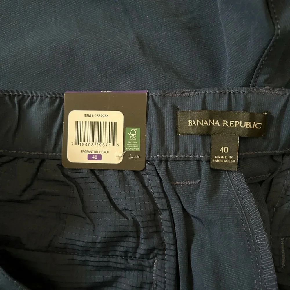 NWT Banana Republic Comfort Flat Front Shorts Size 40 color blue comfort waist